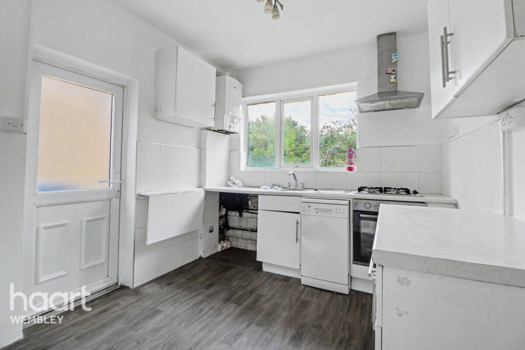 House in Harrow - View 4