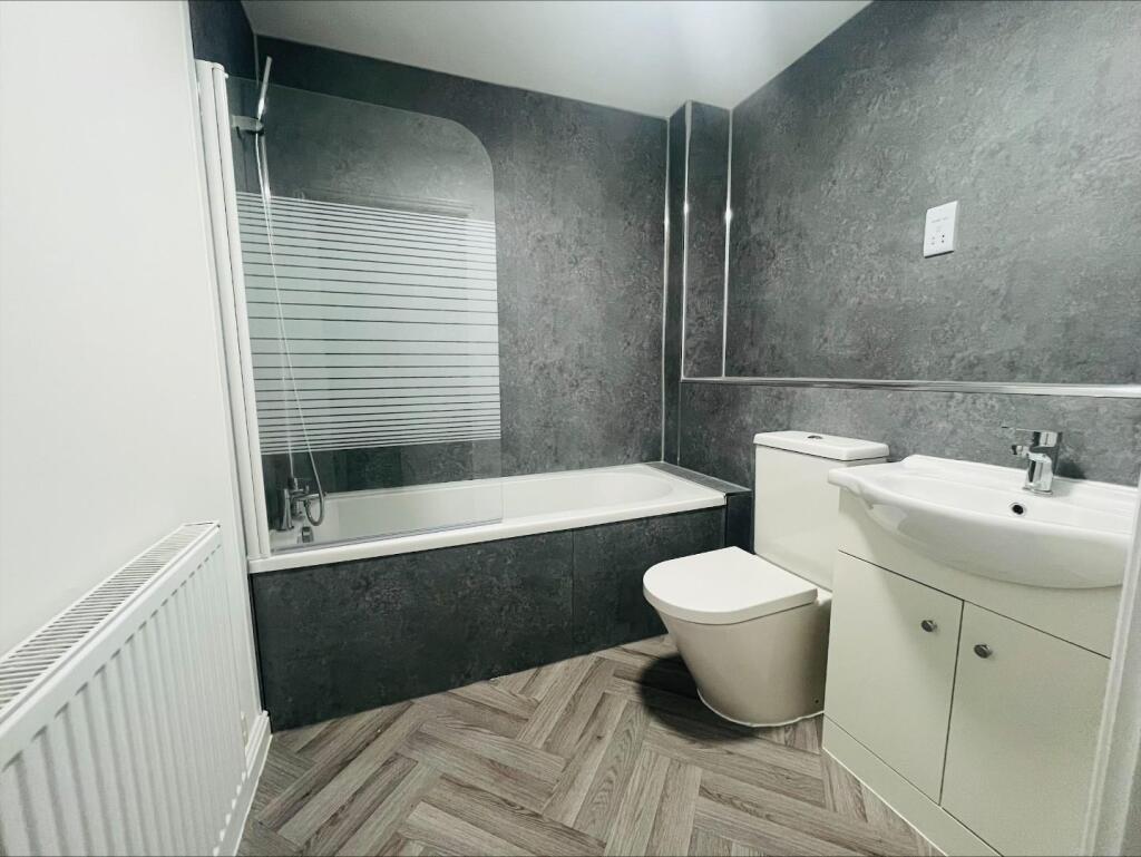 Hoxne Court, St. Edmunds Road, Abington, Northampton NN1 photo 4