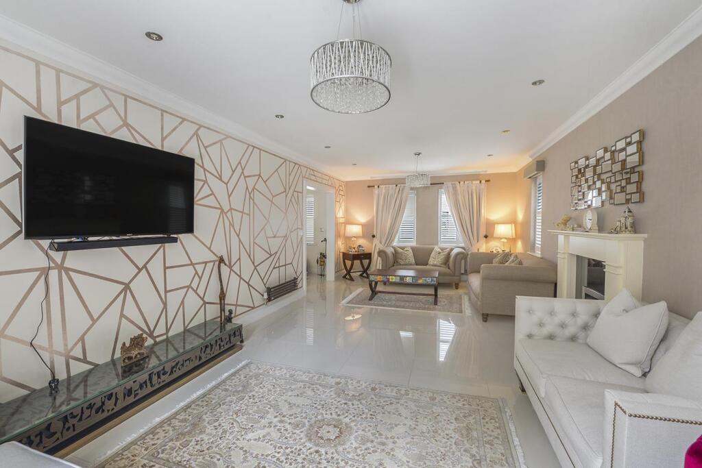 House in Tonbridge and Malling, Kings Hill - View 4