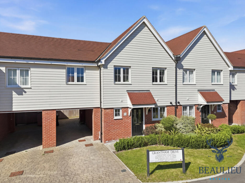 4-bed house on Grantham Drive, Beaulieu Park, CM1 6, £550,000