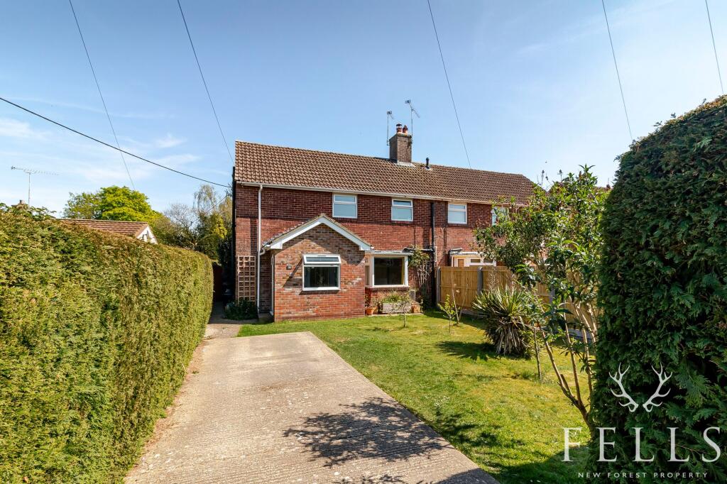 Main image of property: Fairlie Park, Ringwood, BH24
