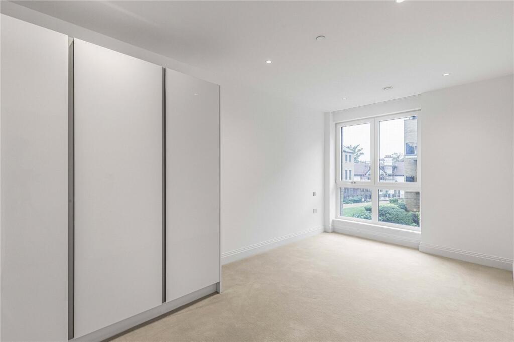 Apartment in Twickenham - View 3