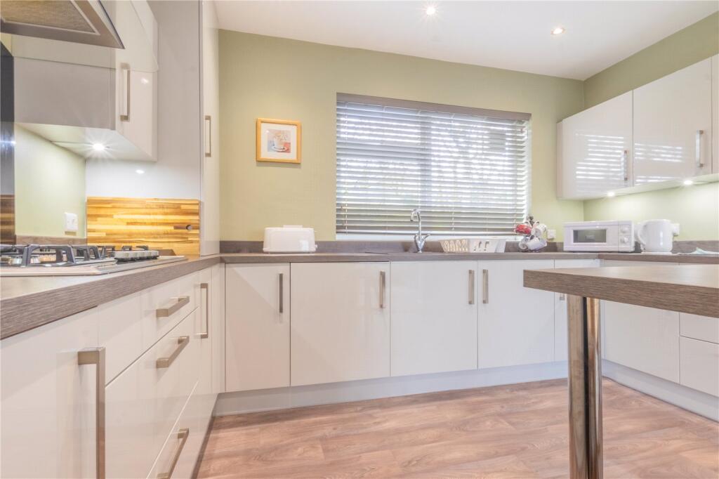 Lark Mews, The Nook, Greenfield, Oldham, OL3 photo 5