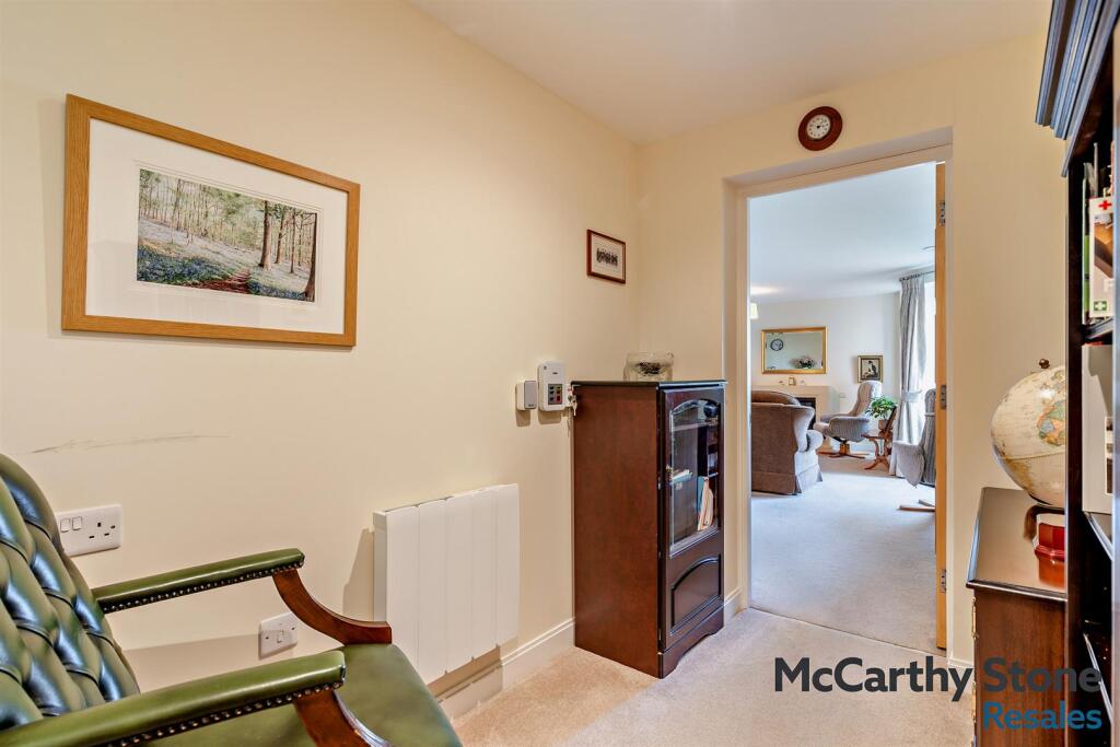 Apartment in Bradford, Ilkley - More