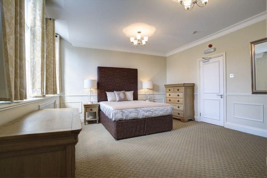 Main image of property: Oxford Road, Tilehurst, Reading, RG31