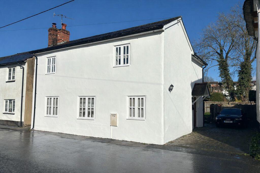 3-bed detached on Shrewton, £450,000