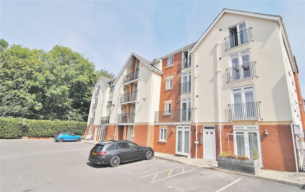 Main image of property: Wilminton Terrace, London Road, Stroud, Gloucestershire, GL5