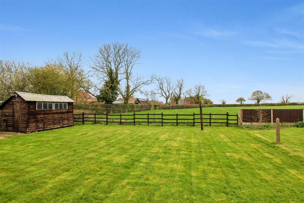 Horncastle Road, Wragby, Market Rasen photo 3