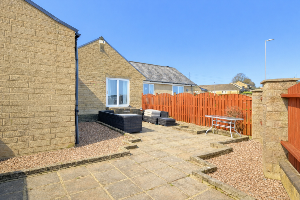 Badger Hill, Brighouse, West Yorkshire, HD6 photo 2