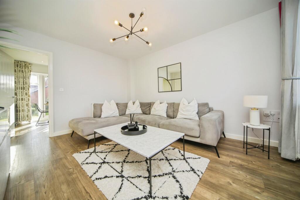 Dunnell Way, Bury St. Edmunds photo 3