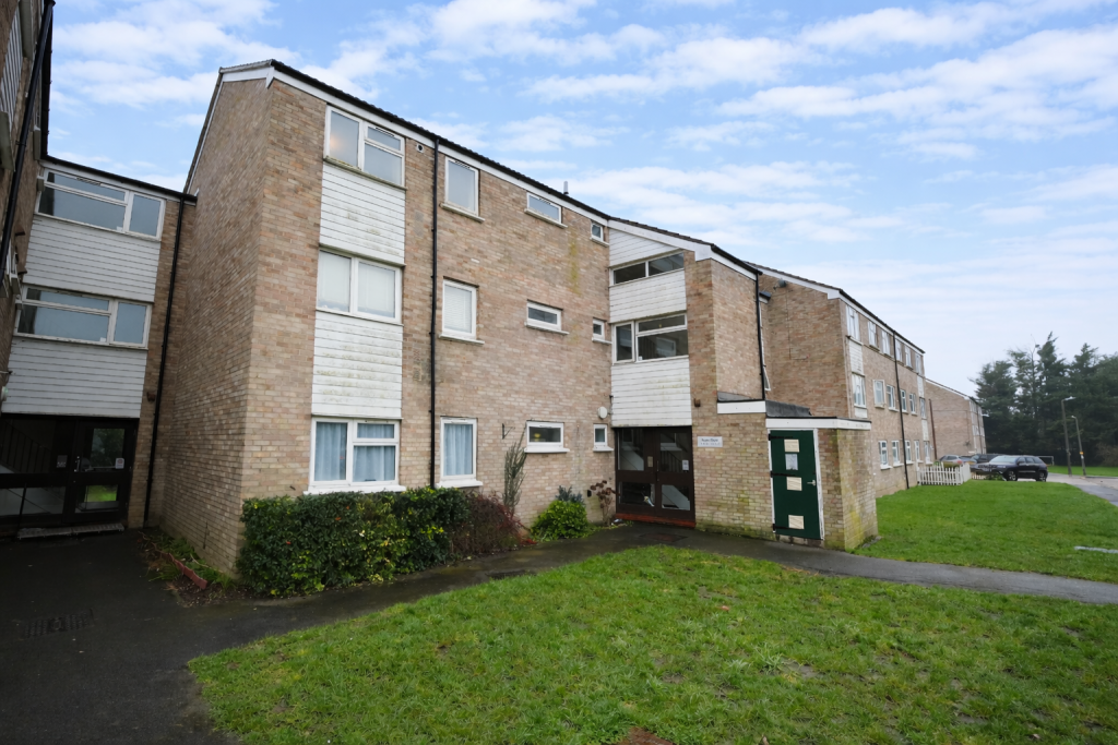 Main image of property: Swan Close, Hatfield Peverel, Chelmsford, CM3 2EN