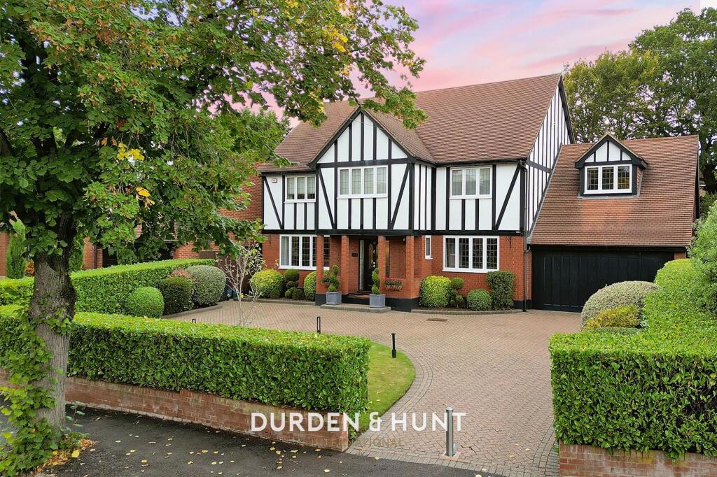Main image of property: Little Plucketts Way, Buckhurst Hill, IG9
