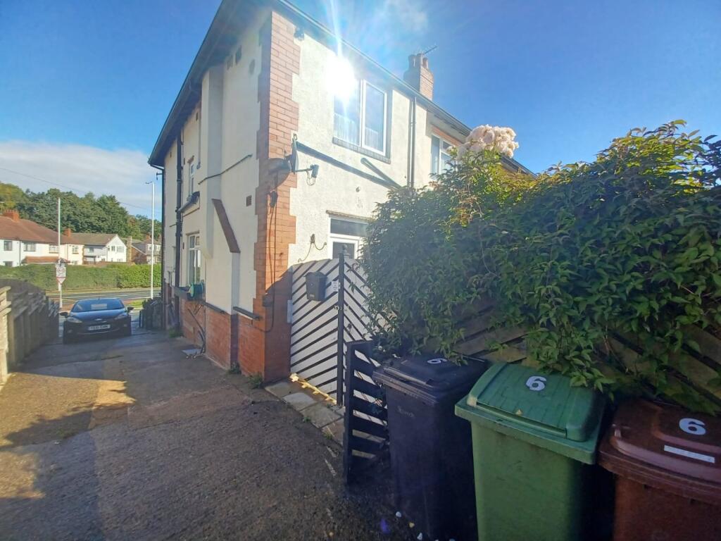 House in Leeds, West Yorkshire - More