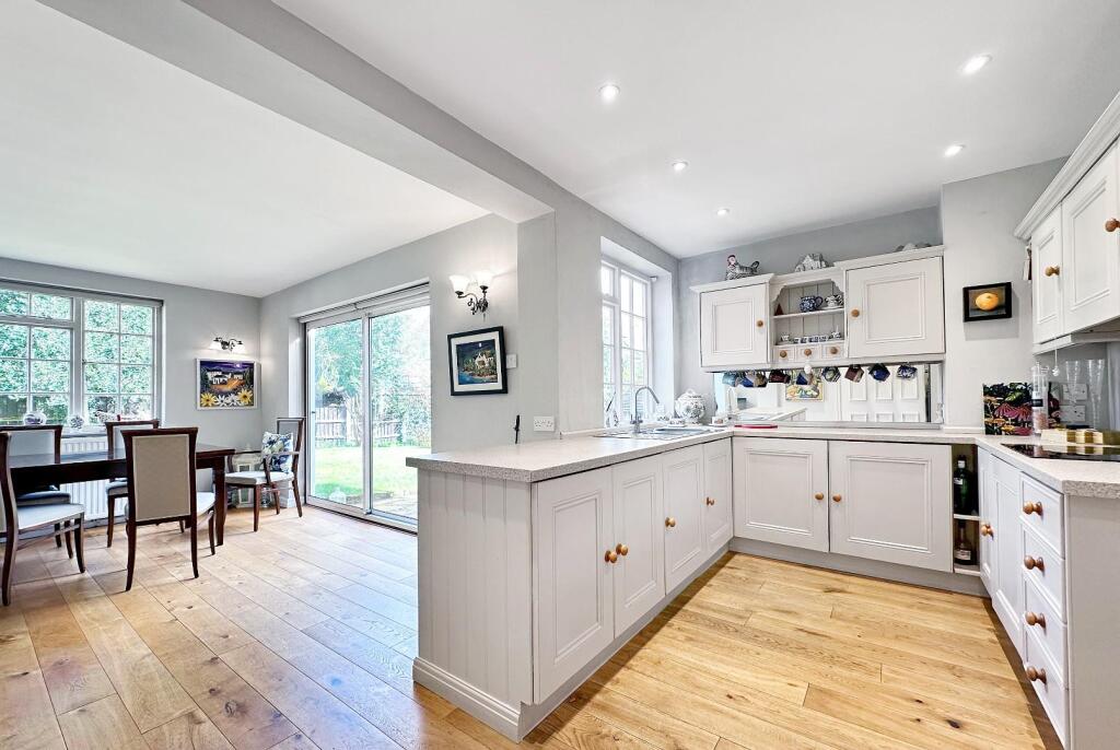 Apsley Grove, Bowdon photo 2