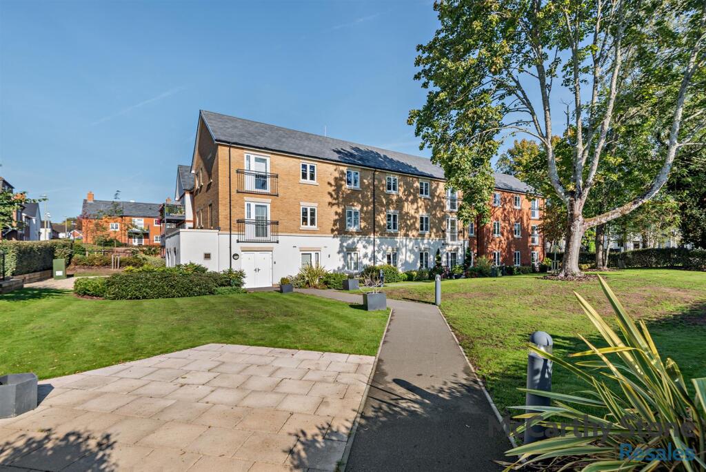 Main image of property: Queen Elizabeth Place, Orchard Lane, Alton, GU34 1GZ