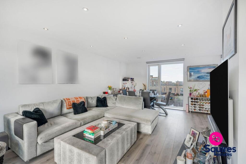 Apartment in London - View 3