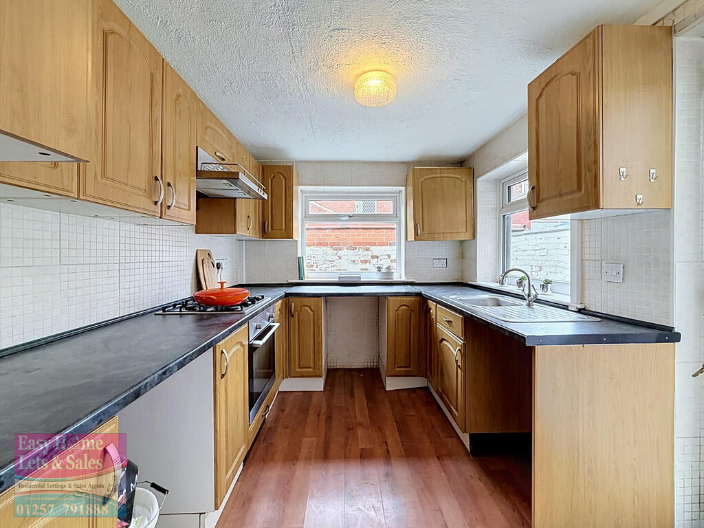 House in Preston - View 5