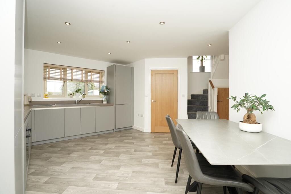 House in Nottingham - View 5