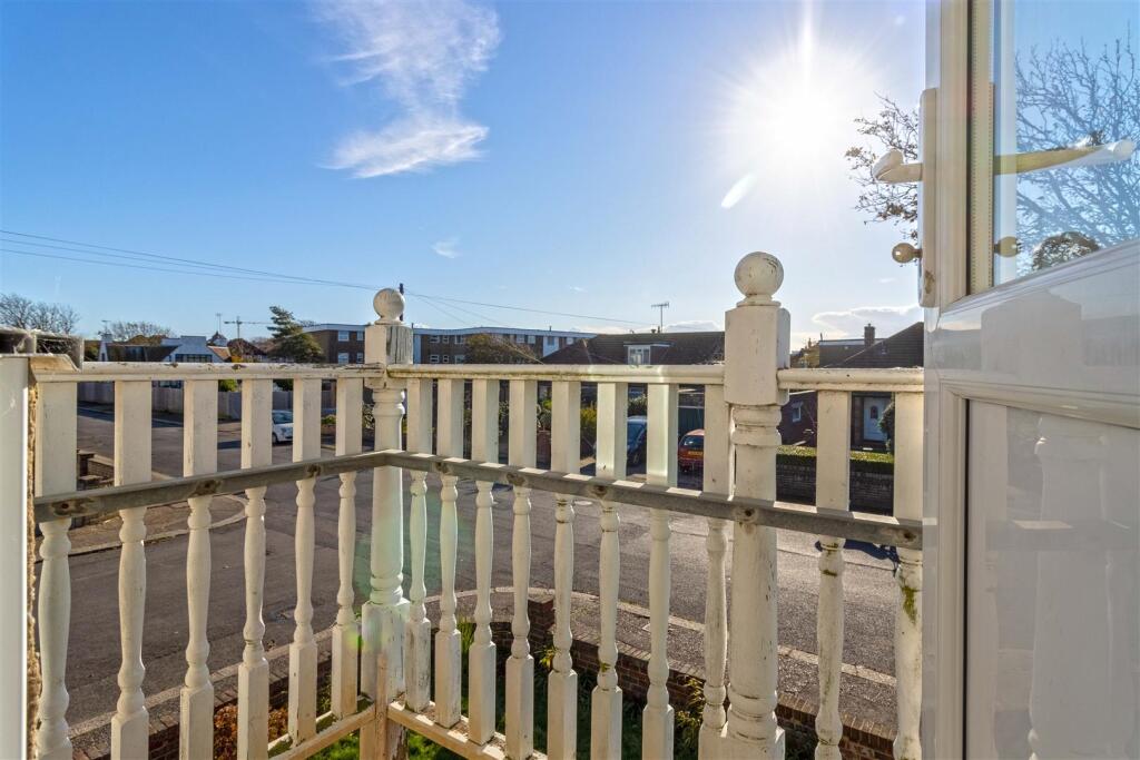 1a Phrosso Road, Worthing, BN11 5SJ - View 6