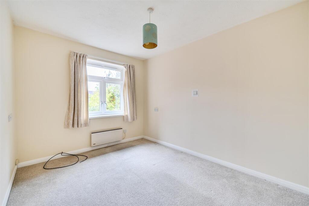 Apartment in Canterbury - More