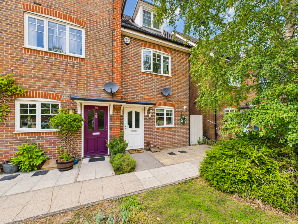 Main image of property: Barley Mead, Maidenhead, SL6