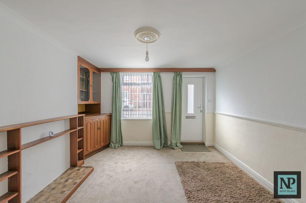 House in Tamworth, Staffordshire - View 5
