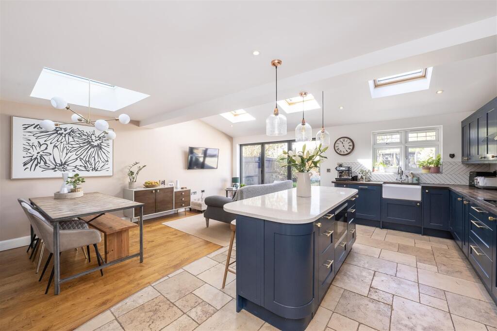 Additional image 4 of Pipers Avenue, Harpenden