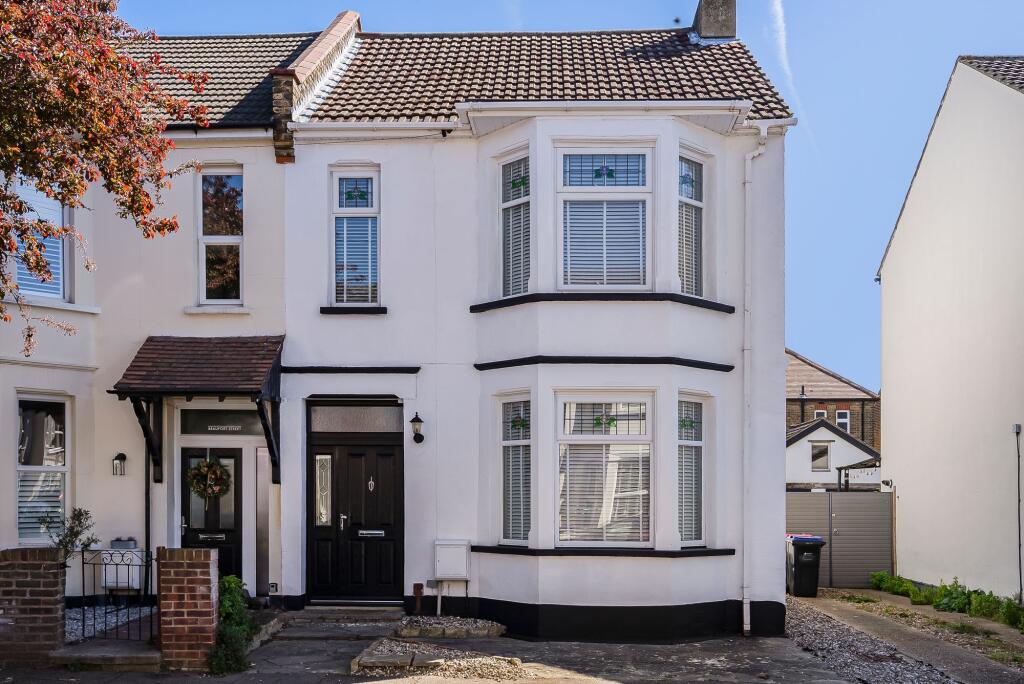 Main image of property: Beaufort Street, Southend-On-Sea, SS2