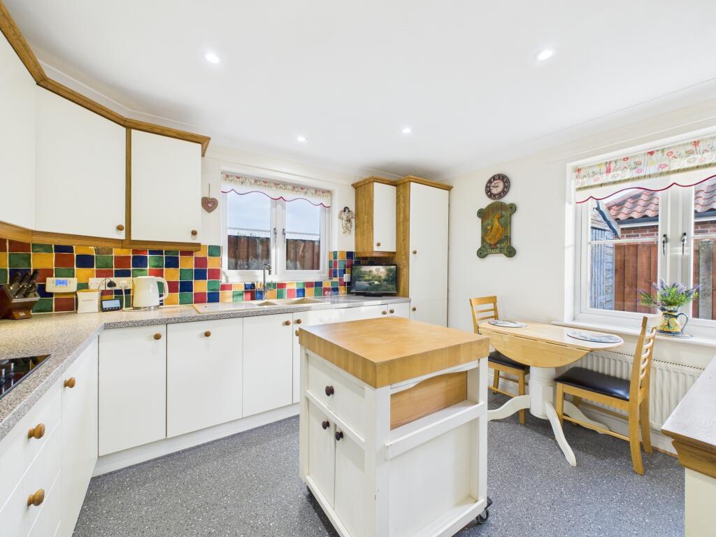 Cherry Tree Court, Diss, IP22 photo 3