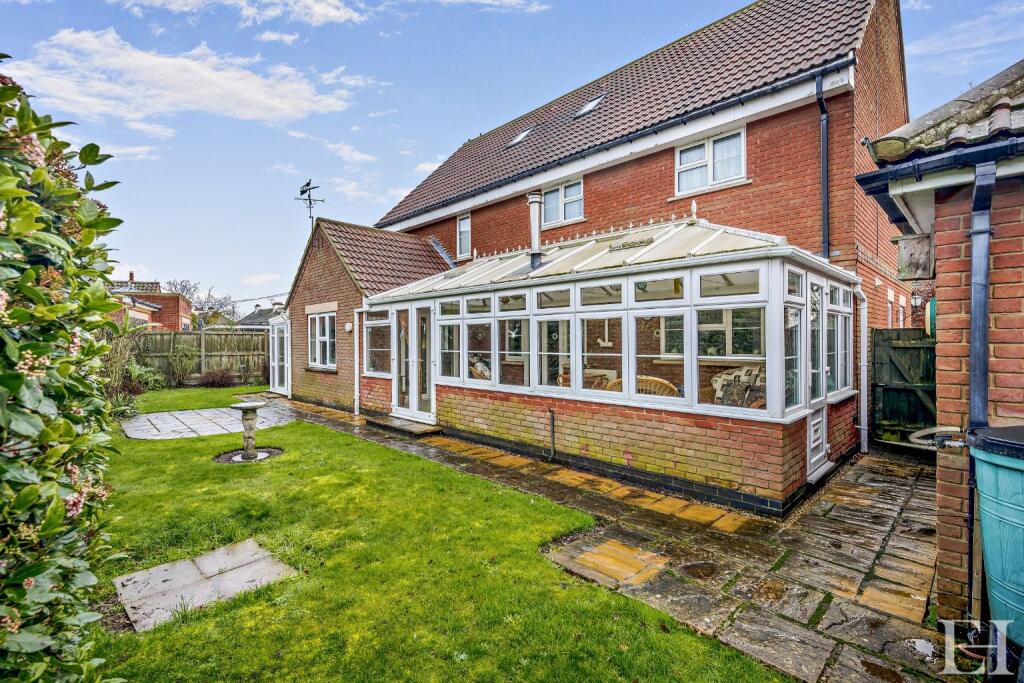 Cansey Lane, Manningtree, CO11 2XF photo 2