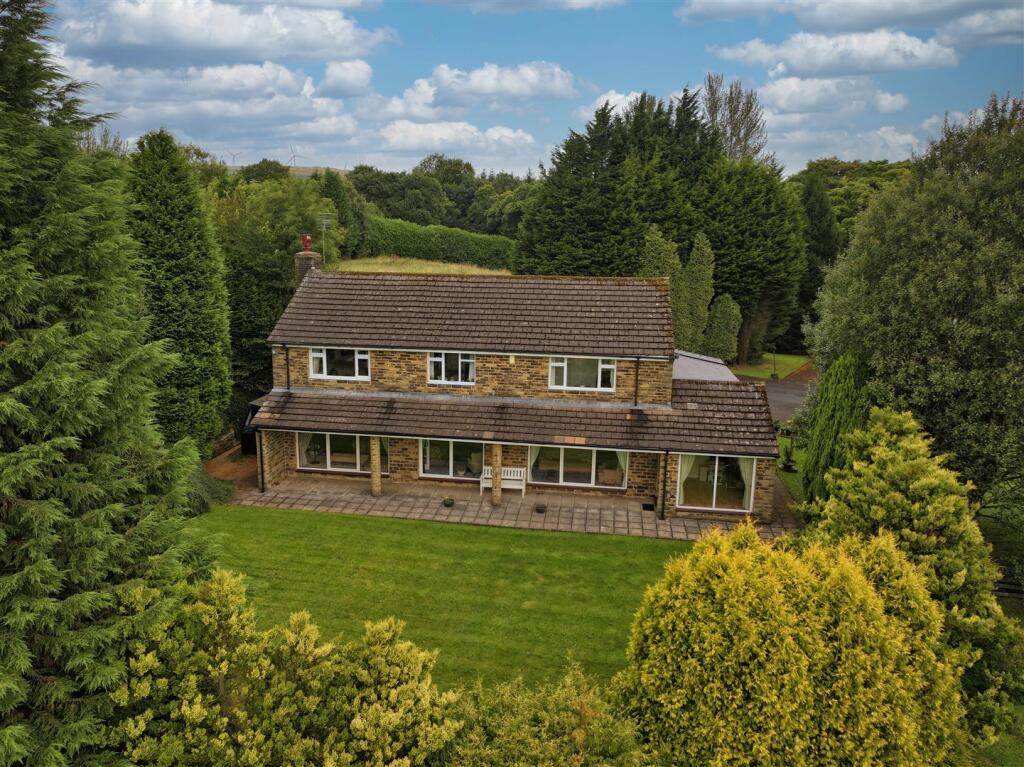 House in Halifax - View 5