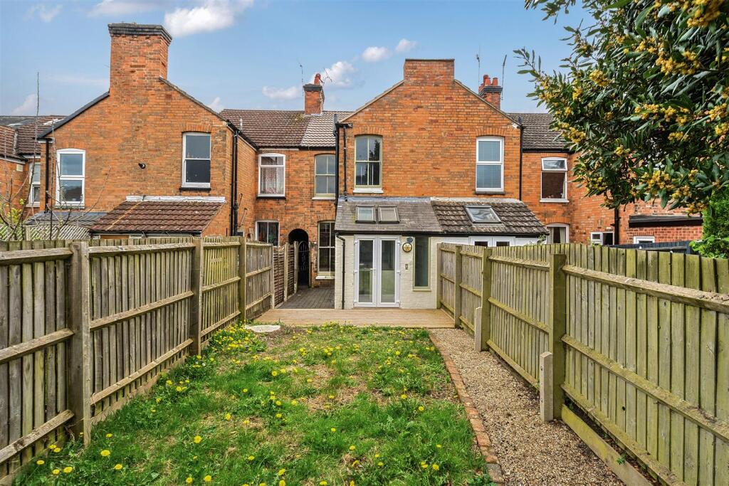 House in Rugby, Warwickshire - View 4