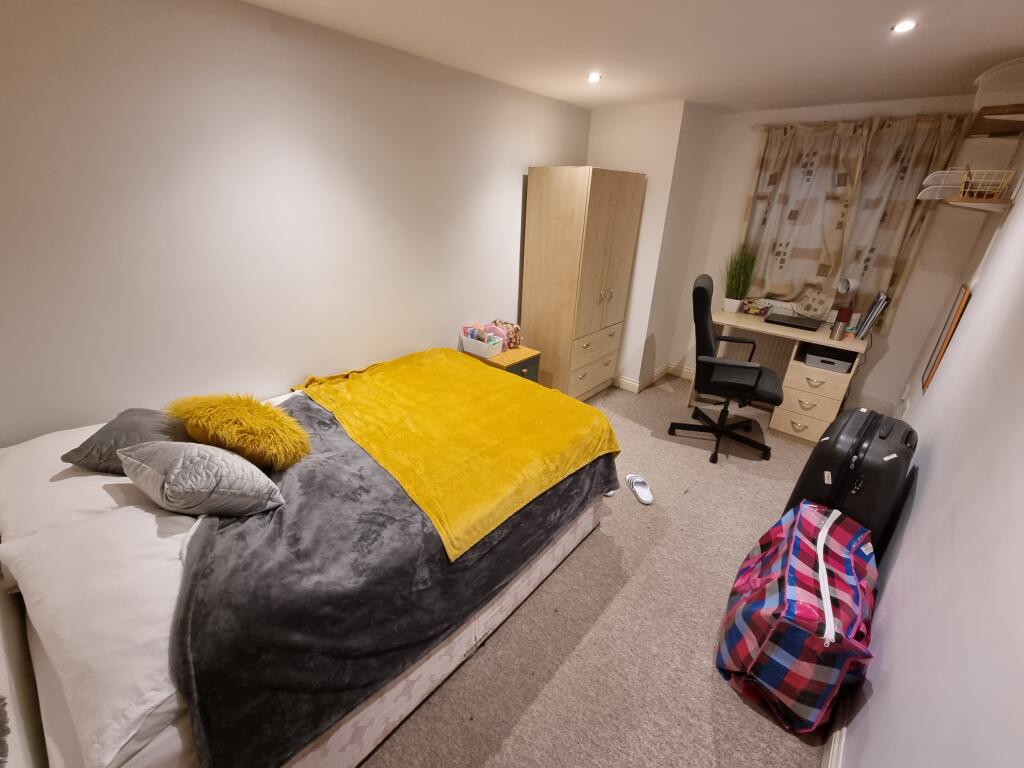 Apartment in Coventry - View 5