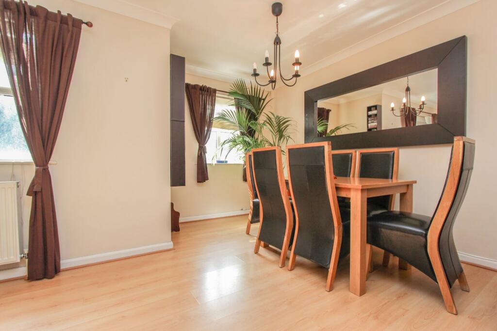 Apartment in Watford - View 4