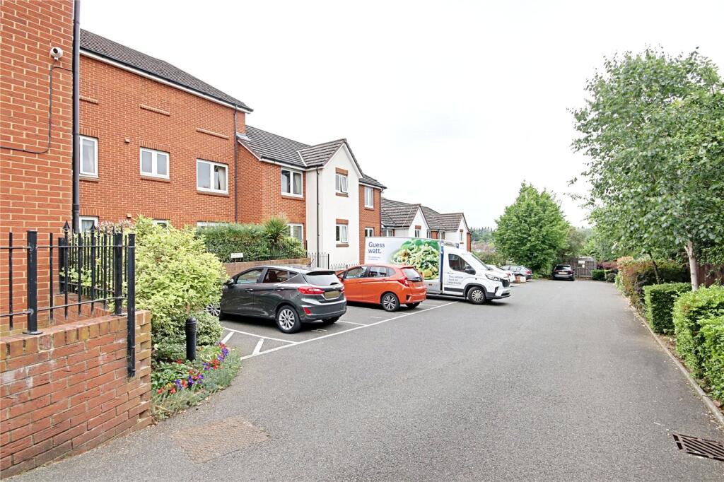 Winchmore Hill Road, London, N21 photo 3