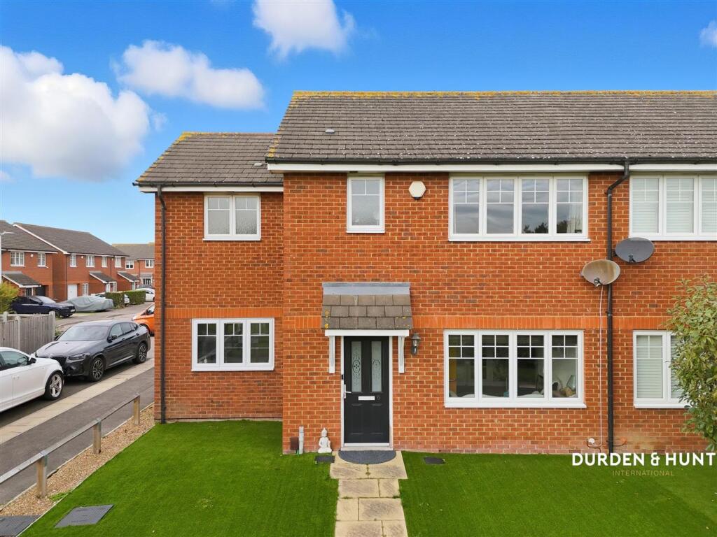 Main image of property: Ridgewell Grove, Hornchurch, RM12