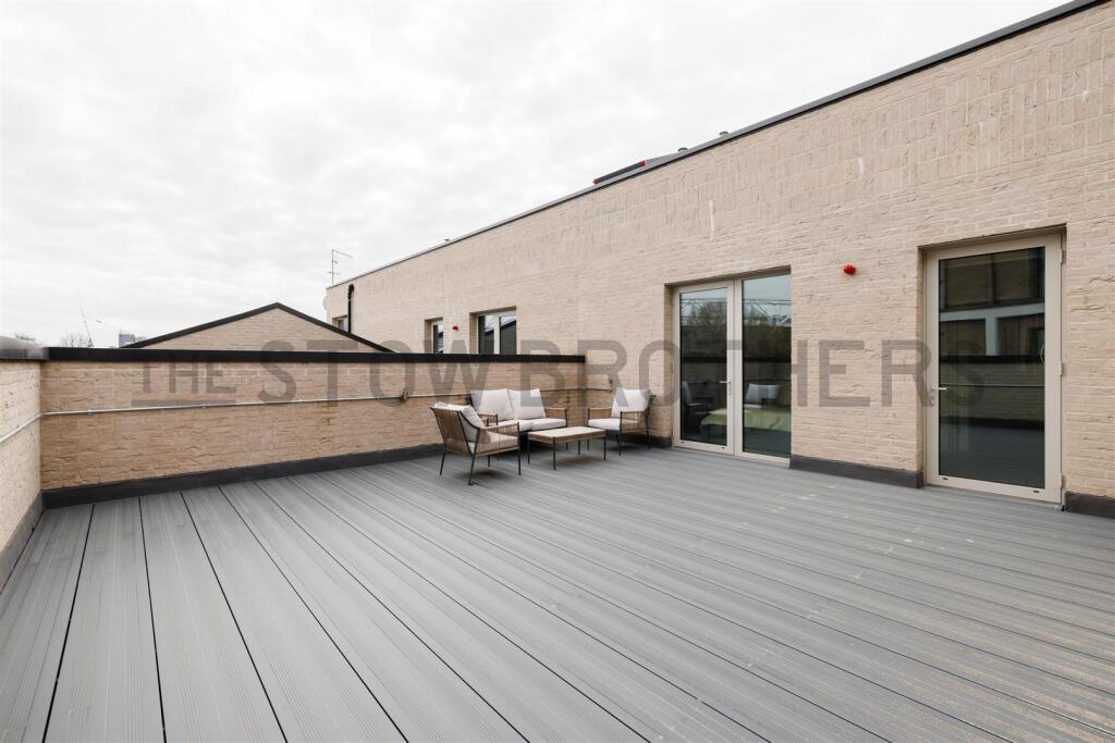 2 bedroom penthouse for rent