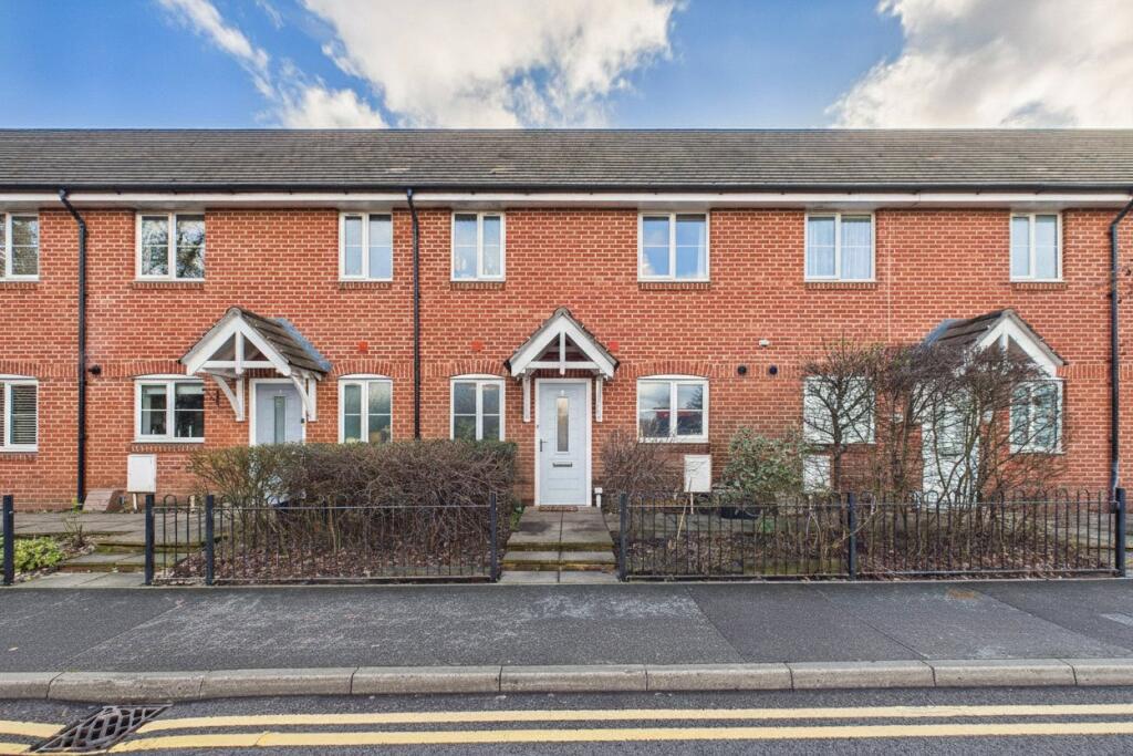 2-bed terraced on Institute Road, Taplow, Maidenhead, Buckinghamshire, SL6, £340,000
