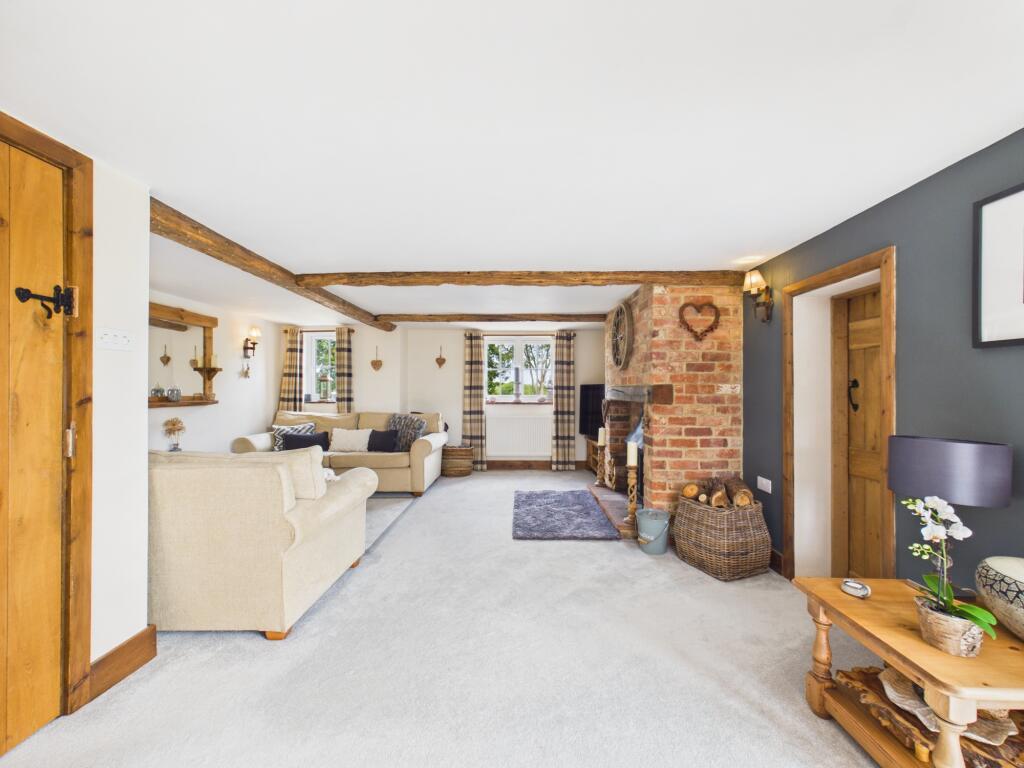 House in Basingstoke and Deane, Silchester - View 5