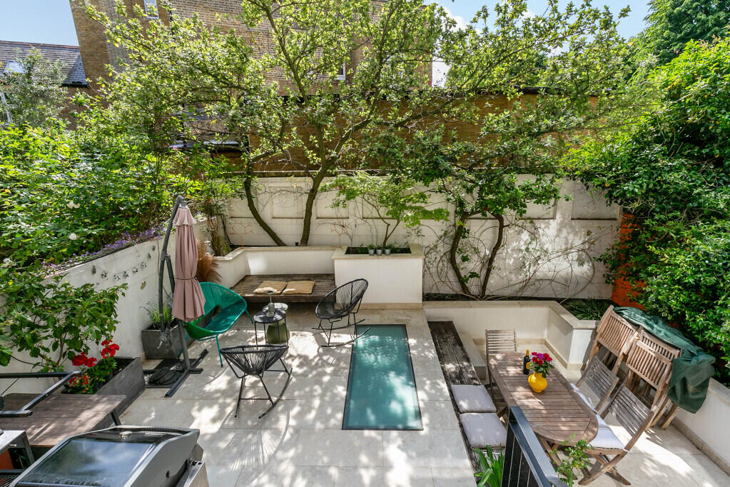 Main image of property: Earls Court Square, London, SW5