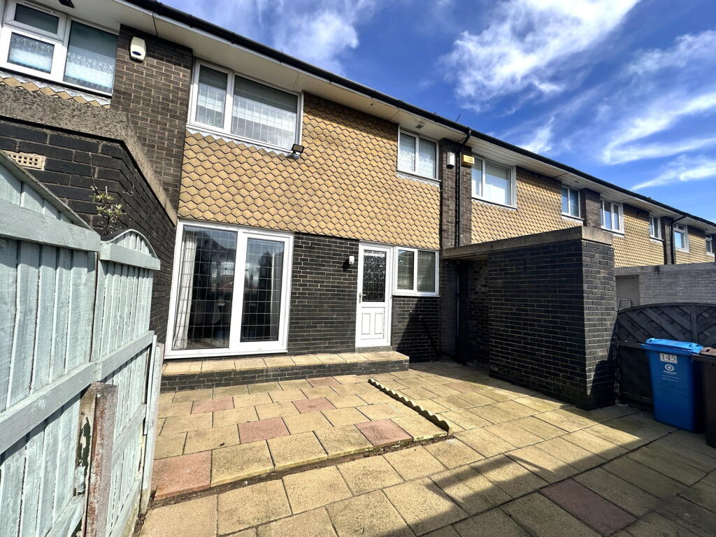 145 Castleton Road, Royton OL2 6UP photo 3