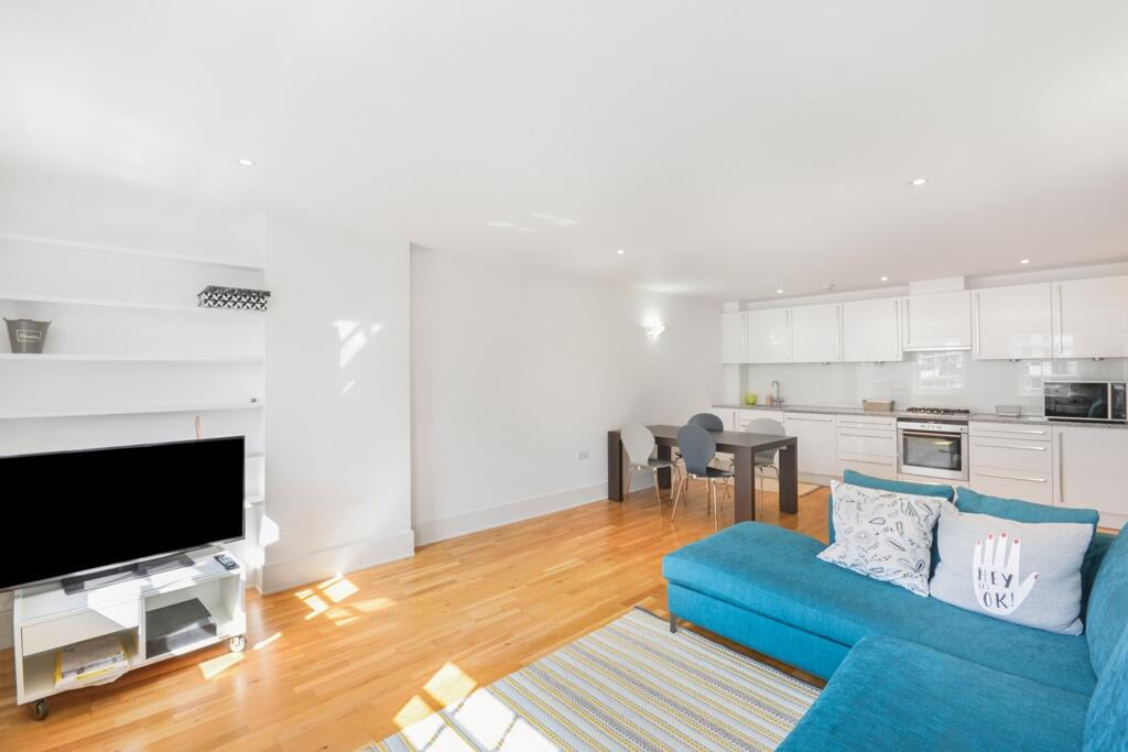 Main image of property: Kings Terrace, London, NW1