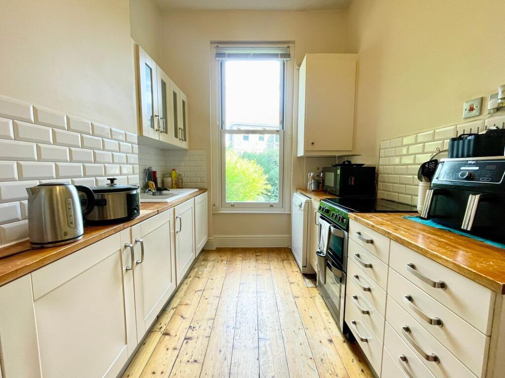 Apartment in Bristol, Stokes Croft, Cotham - View 3