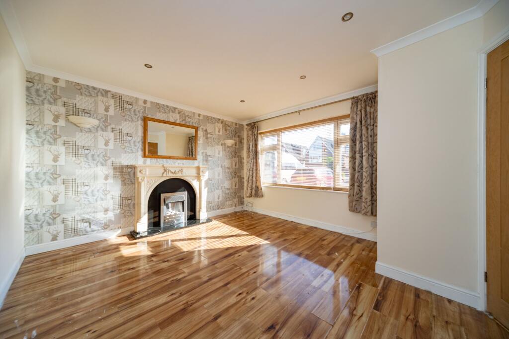 Balmoral Avenue, Shepshed, LE12 photo 3