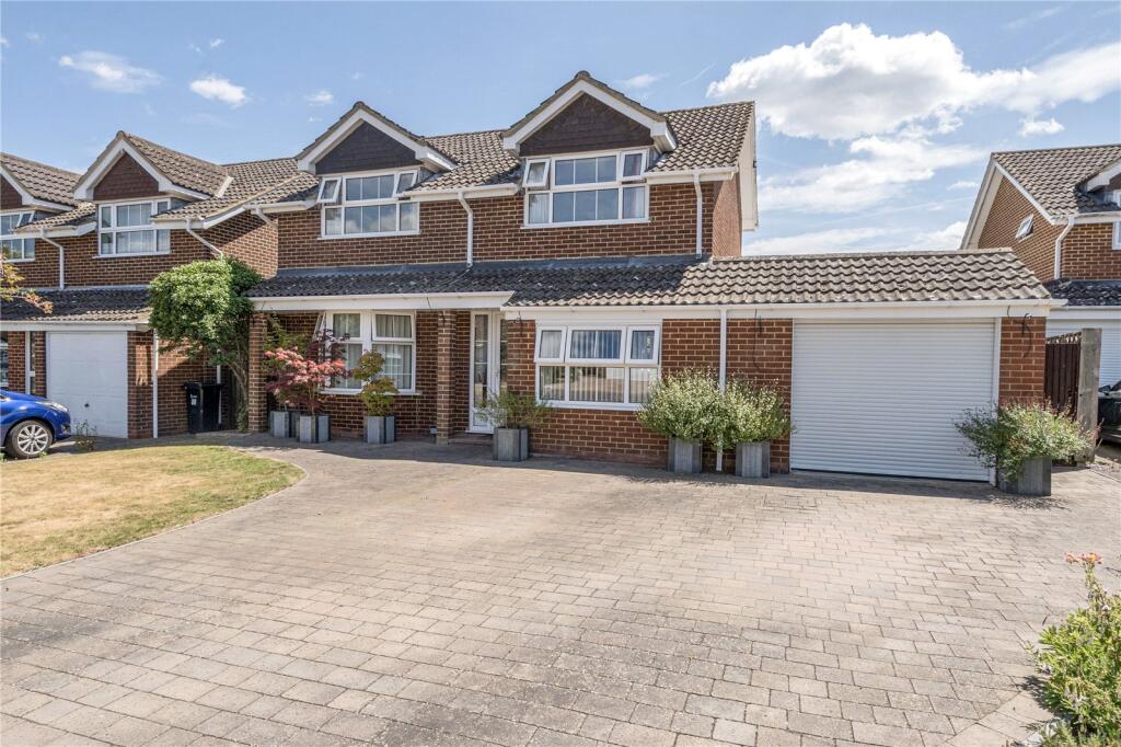 Main image of property: Elmley Close, Wokingham, Berkshire