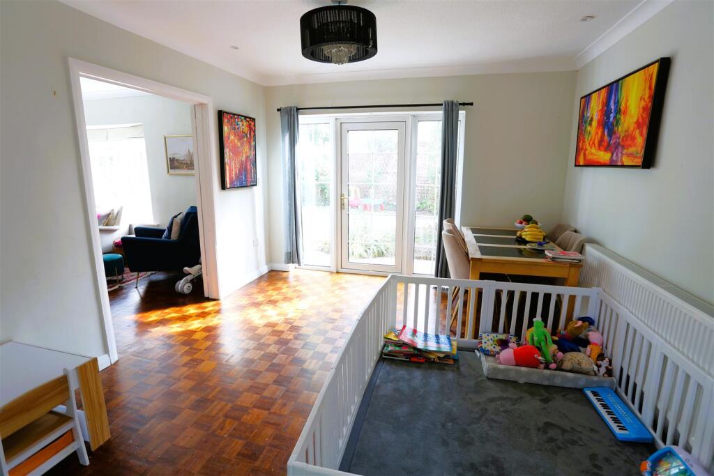 House in Kingston upon Thames - View 5