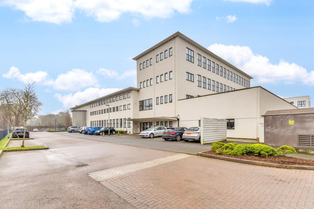 Main image of property: Broadwater Road, WELWYN GARDEN CITY