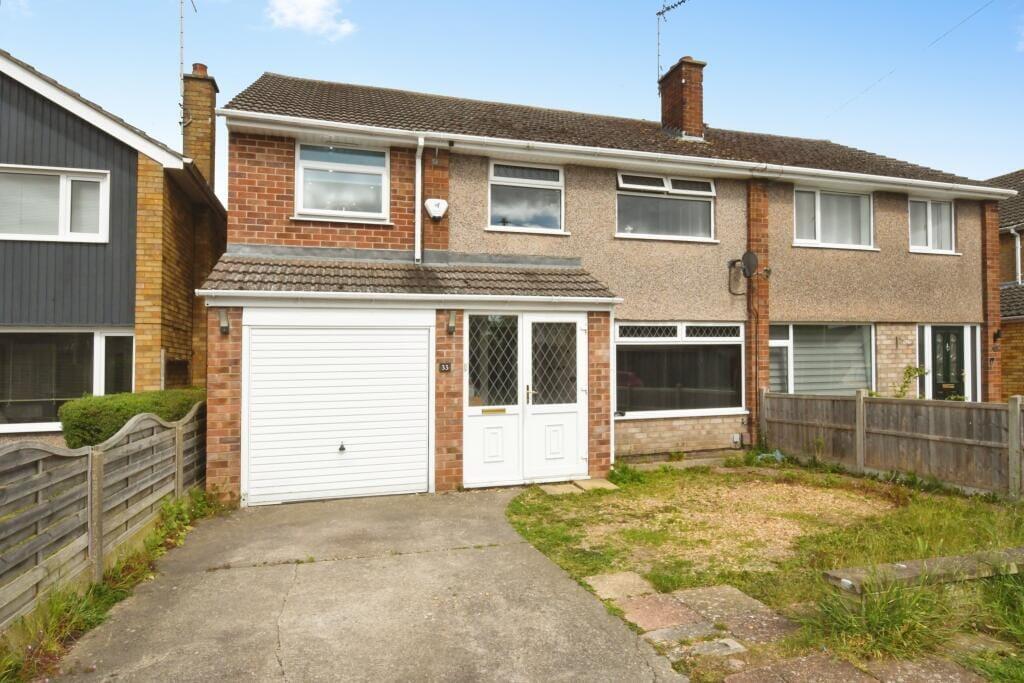 Main image of property: Beverley Grove, North Hykeham, Lincoln, LN6