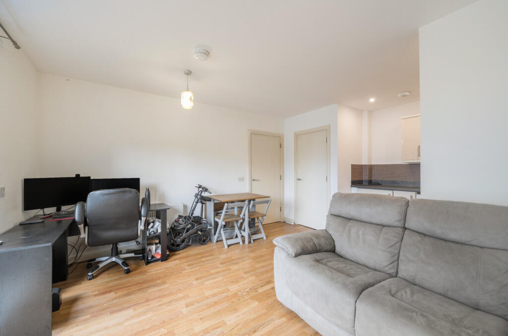 Apartment in London - View 4