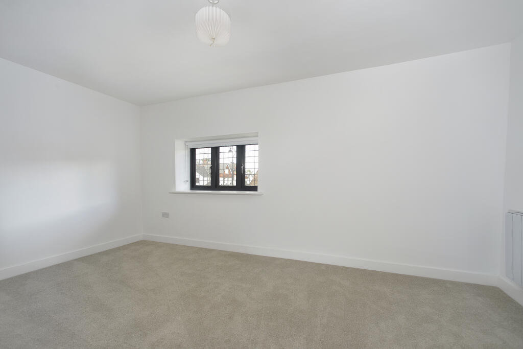 Apartment in Waverley, Cranleigh - View 5